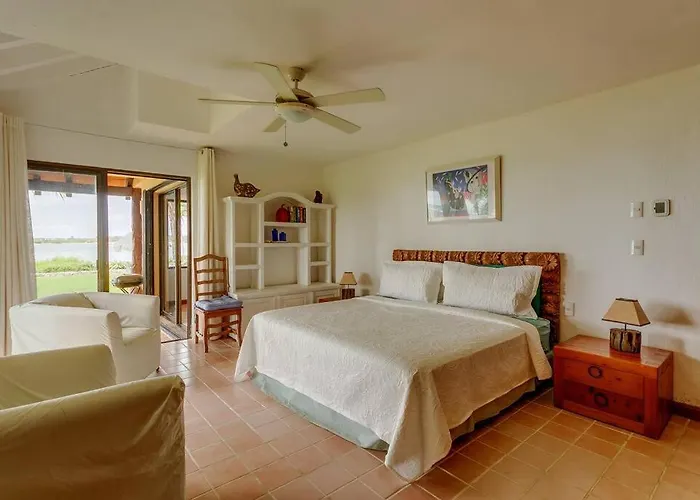 Front 3 Bedroom Cozy 8 Guests * Puerto Aventuras
