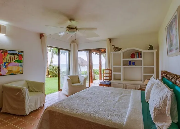 Front 3 Bedroom Cozy 8 Guests